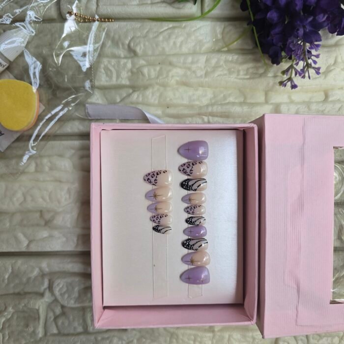 EE-Black Purple Nails 02