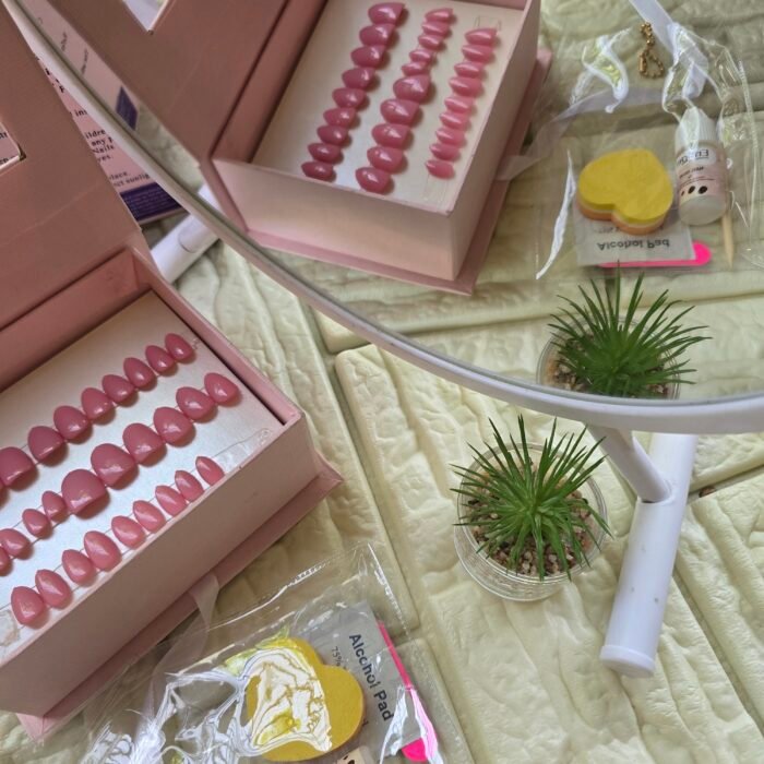 US-Maroon Pink glossy ultra short 02